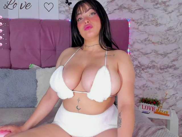 الصور Valerie-Baker I am the horny busty that you were looking for so much, do you want to see how I bounce on top of you? ♥#latina #bigboobs #bigass #lovense #anal #squirt